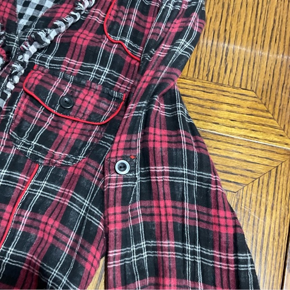 Western plaid flannel with ruffles - Picture 8 of 12